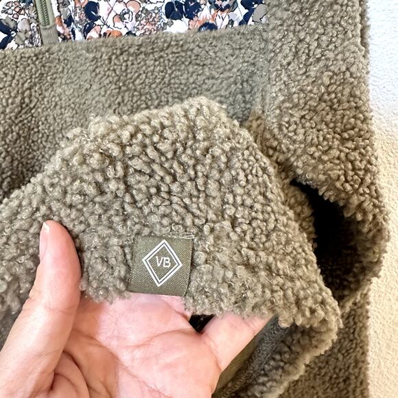 VERA BRADLEY 1/4 Zip Fleece Quilted Pullover Size M Classic Preppy Casual Chic - Picture 6 of 12